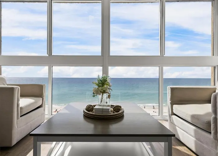 Edgewater West 72 *