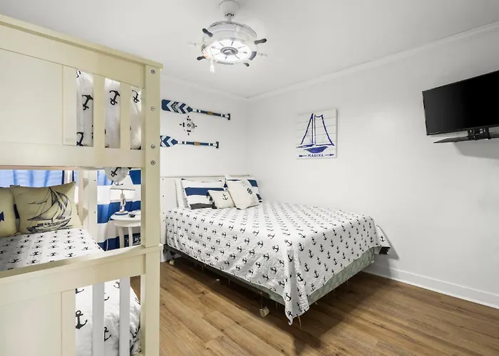 Edgewater West 72 Holiday home